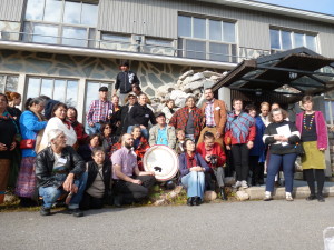 Los participantes de la 2013 Conferencia de los sitios sagrados del Ártico en Pyhätunturi. Foto: Bajo Verschuuren. 